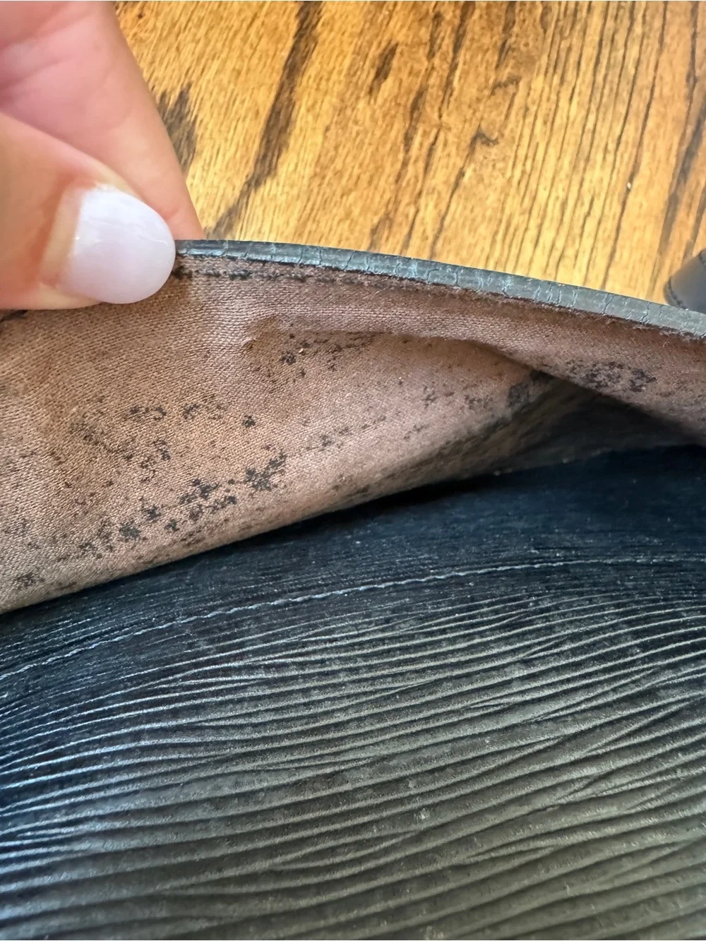 Louis Vuitton compact louis